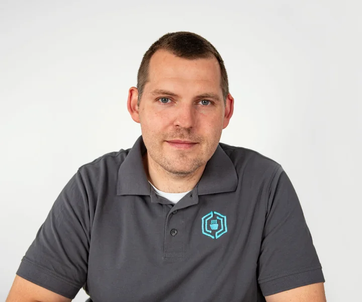 Marian Paul – Service Engineer für Navigation und Communication Systems bei CRETEC Schiffstechnik